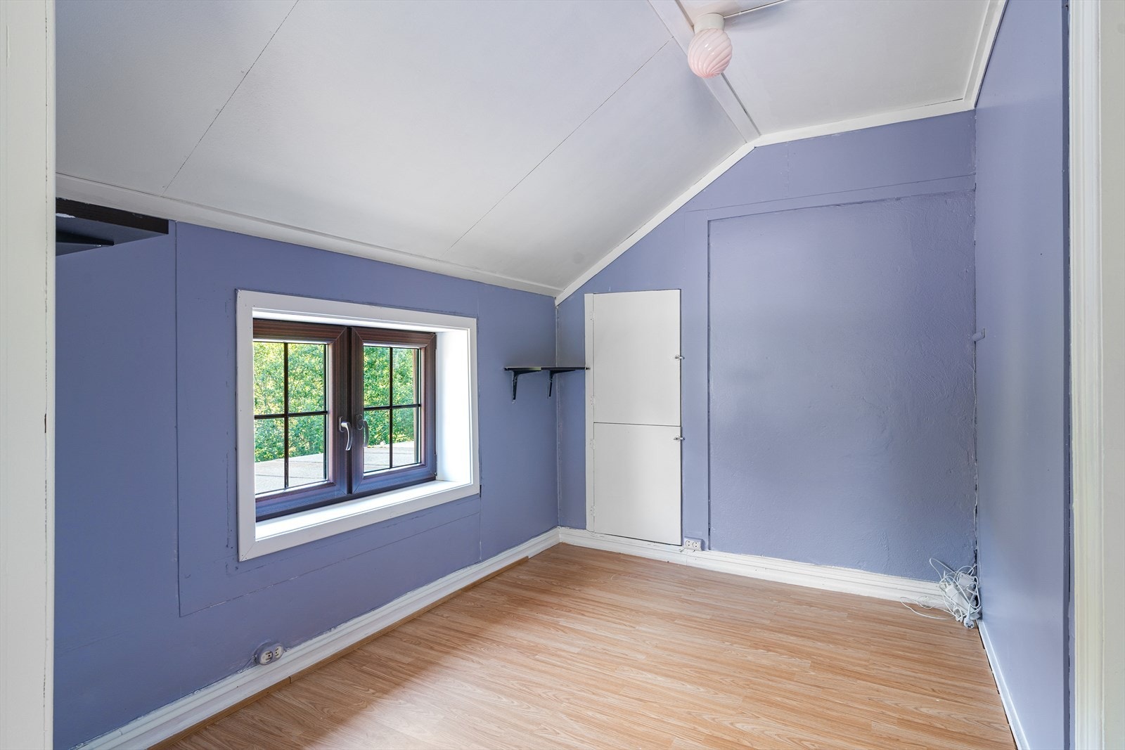 Det er tre soverom i 2. etasje Galleribilde