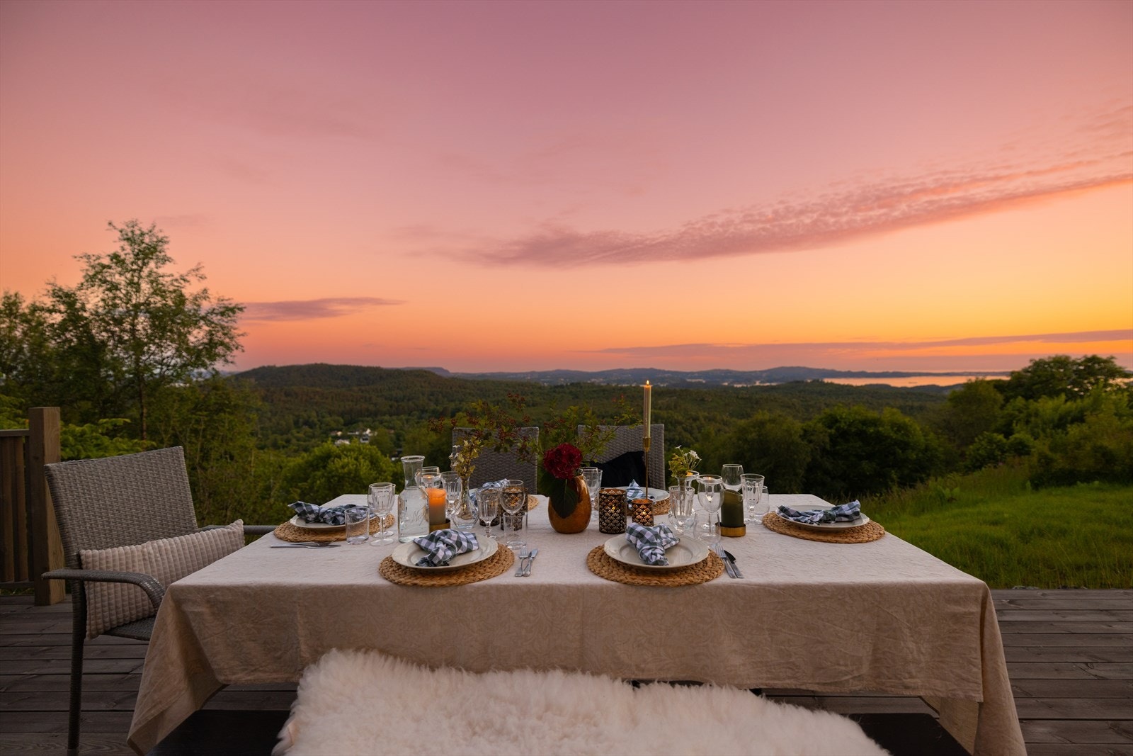 Perfekt beliggenhet for rolige kvelder og uforglemmelige middager på terrassen. Galleribilde