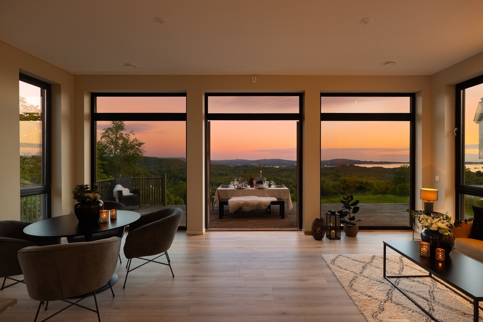 EiendomsMegler 1 ved Trude Gunnlaugsson har gleden av å presentere Krokåshaugane 94A Galleribilde