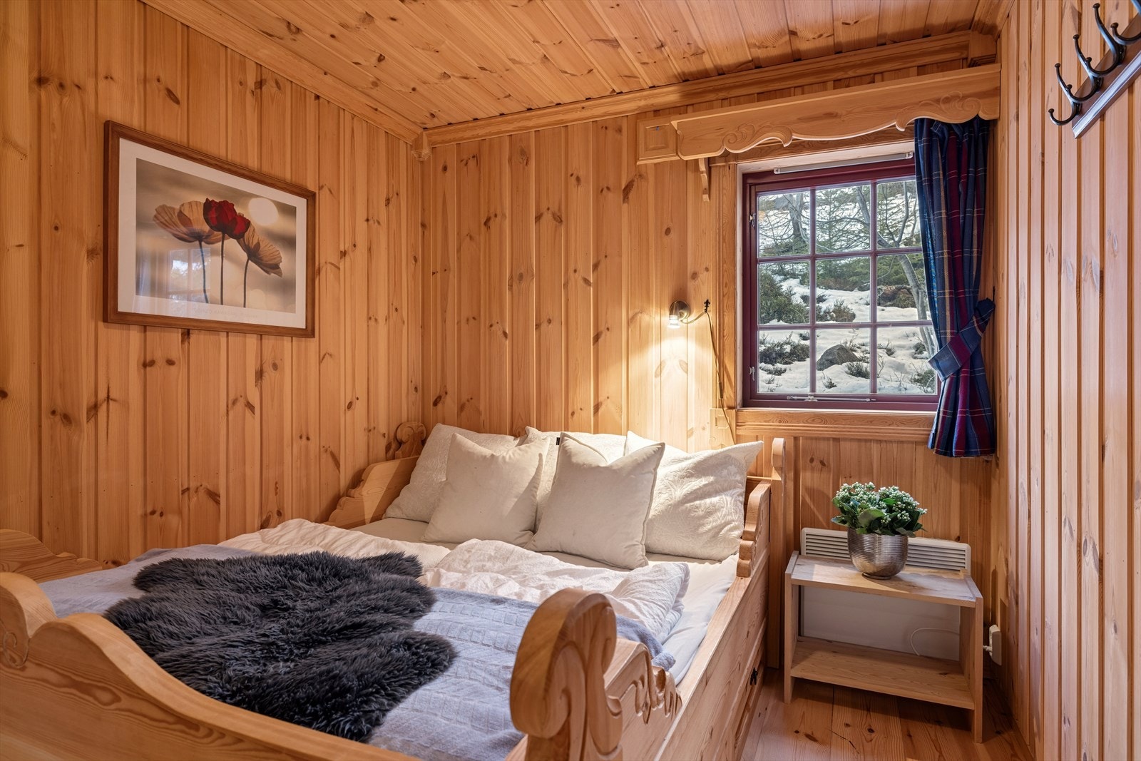 Vider byr hytta på fire gode soverom. Galleribilde