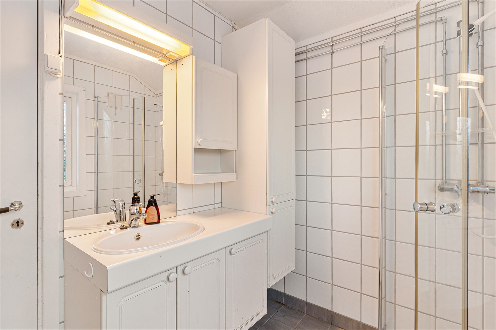 Badet er aldringsslitt og oppussing må påregnes Galleribilde