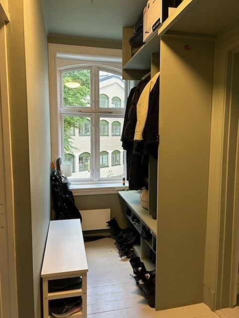 Inngangsparti med plass til oppbevaring Galleribilde