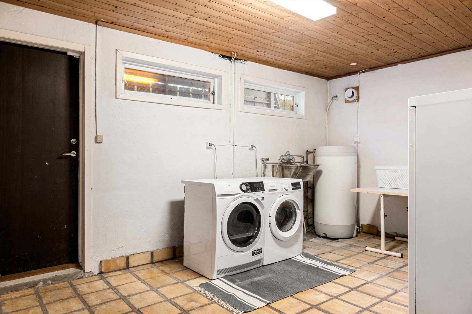 Vaskerom med egen inngang. Galleribilde