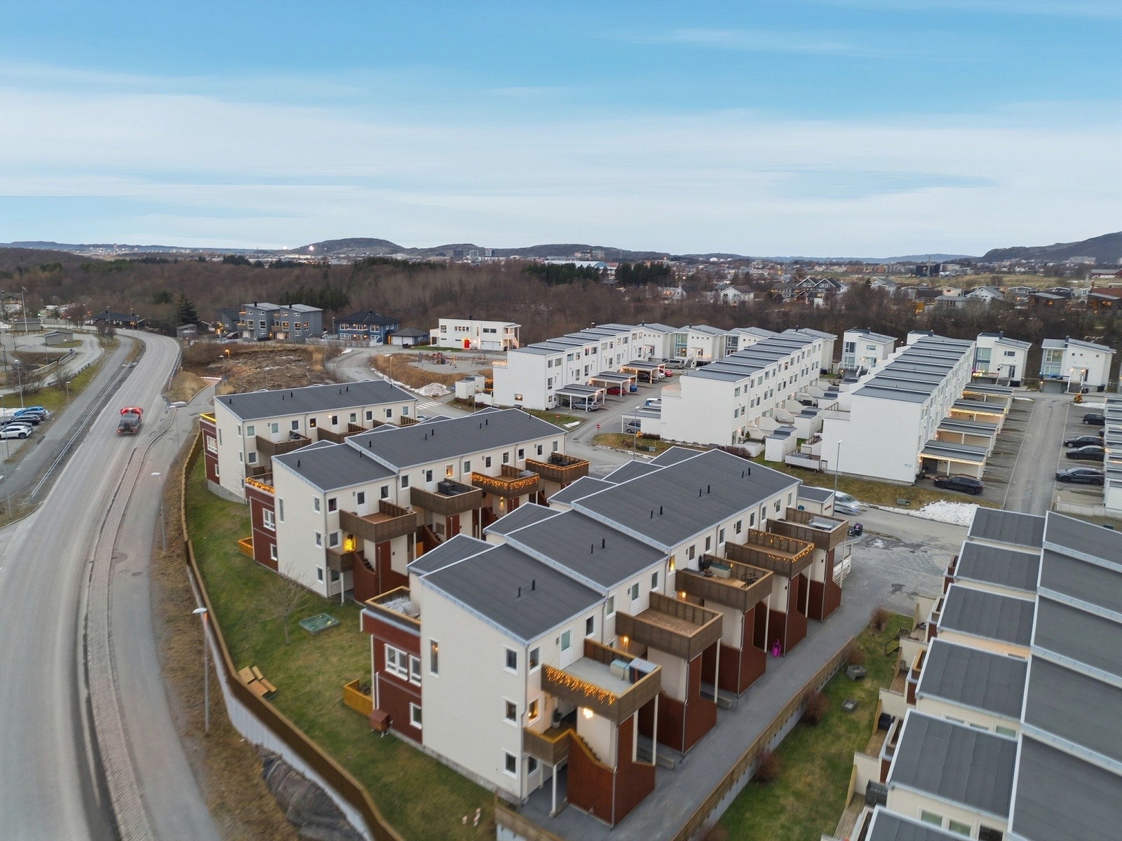 For et bredere servicetilbud er det en kort kjøretur til sentrum eller til City Nord. Galleribilde