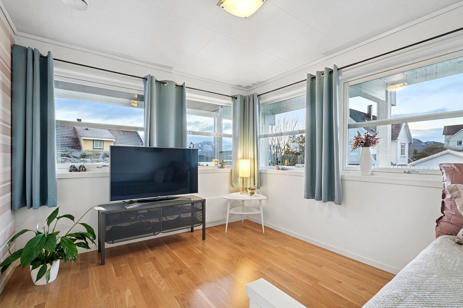 Rommet passer også perfekt som tv-stue, lekerom eller gjesterom. Galleribilde