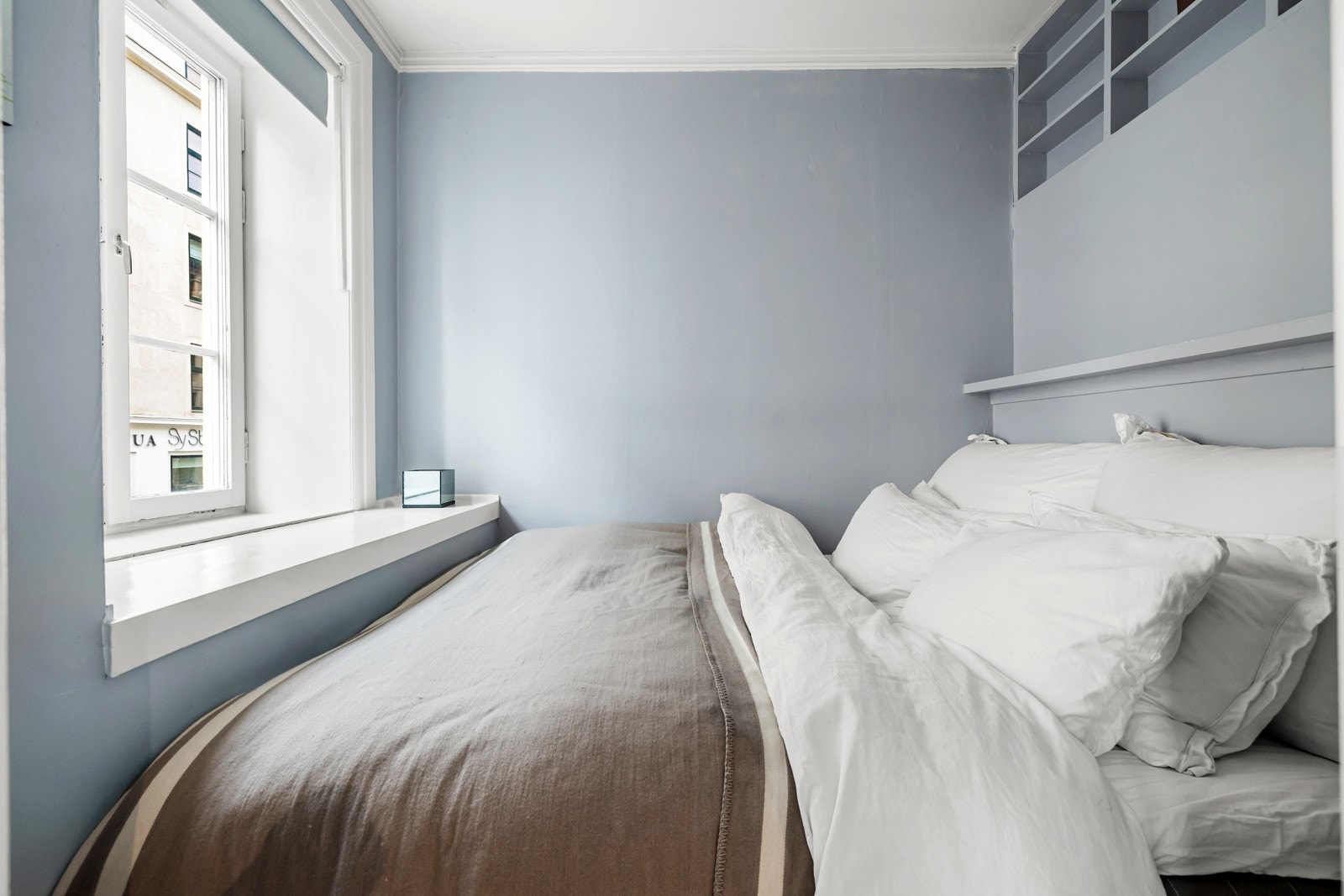 Hyggelig soverom med plass til 1,60 seng. Galleribilde