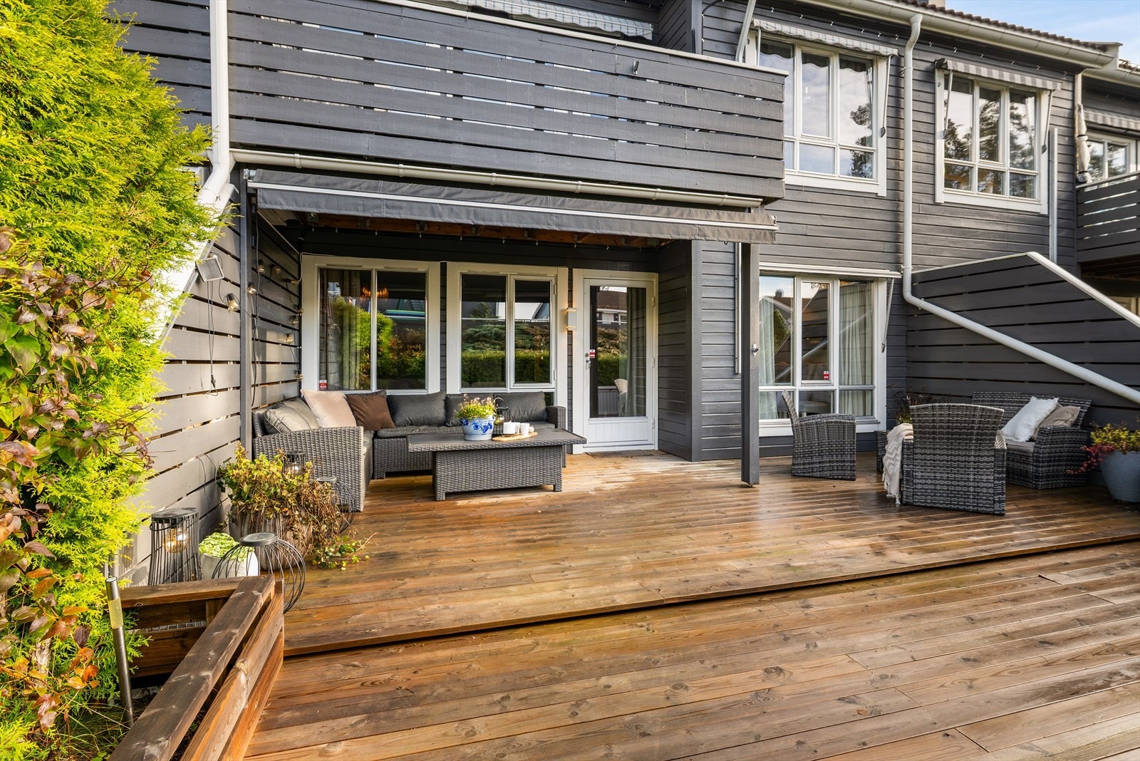 Terrasse. Galleribilde