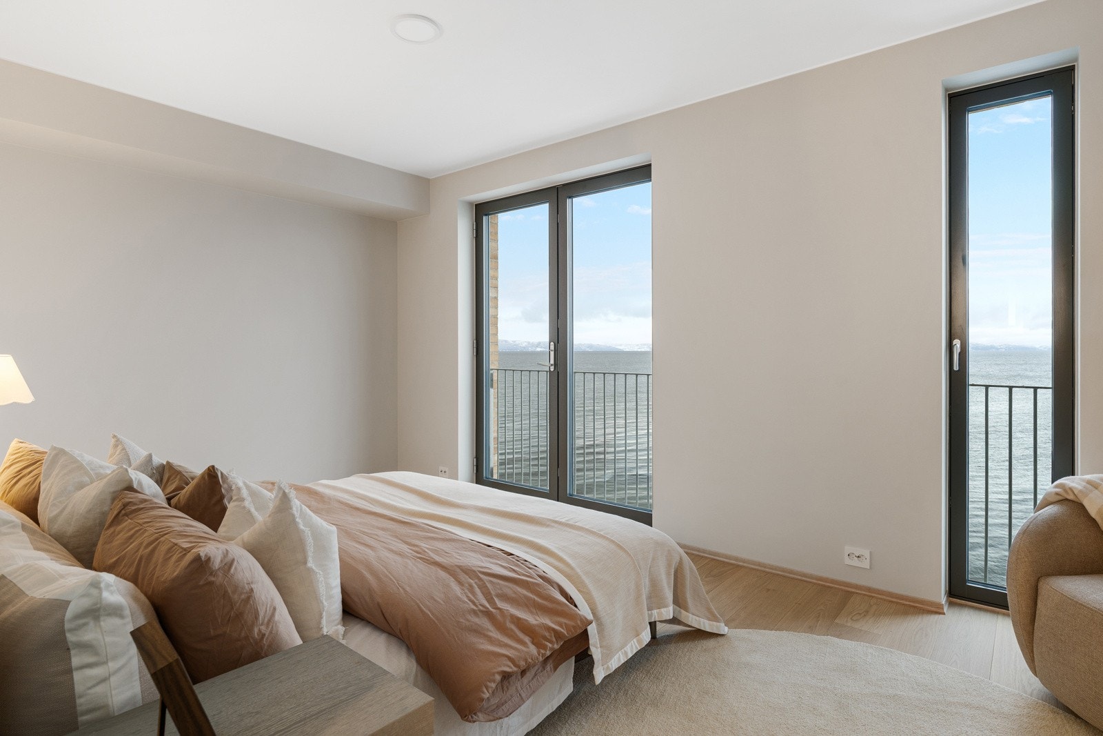 Dette soverommet byr på et eget en-suite bad noe som gir en luksuriøs følelse. Galleribilde