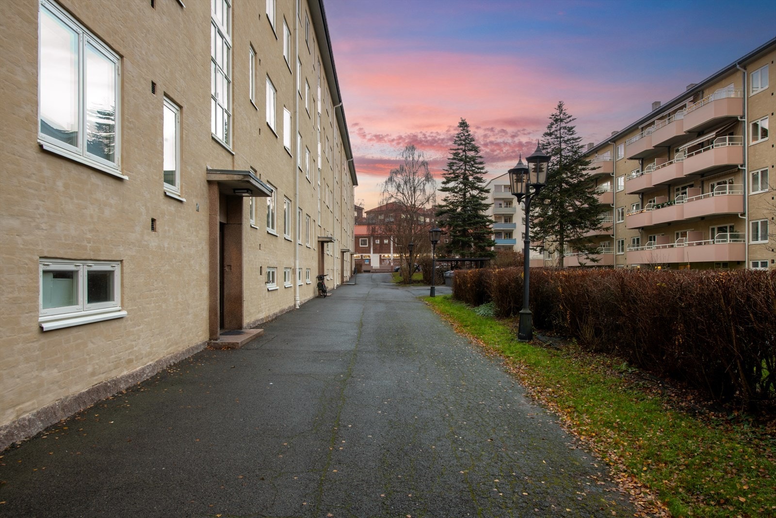 Borettslaget har en eiet tomt med flotte uteområder. Galleribilde