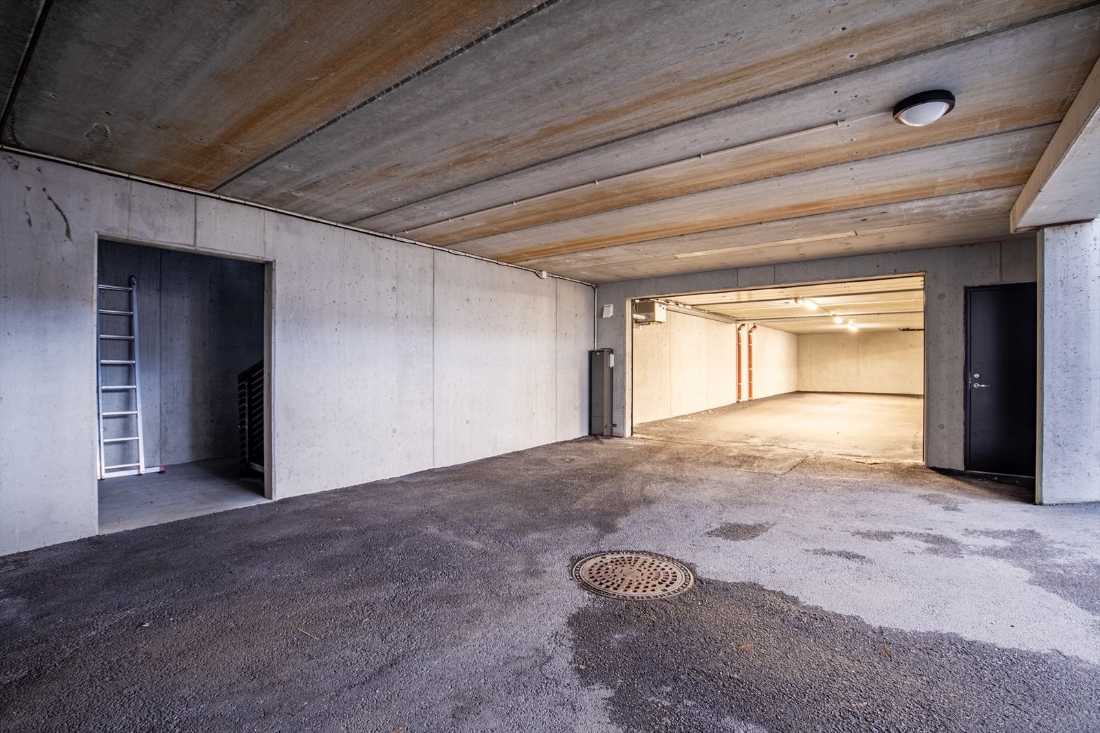 Felles garasjekjeller Galleribilde