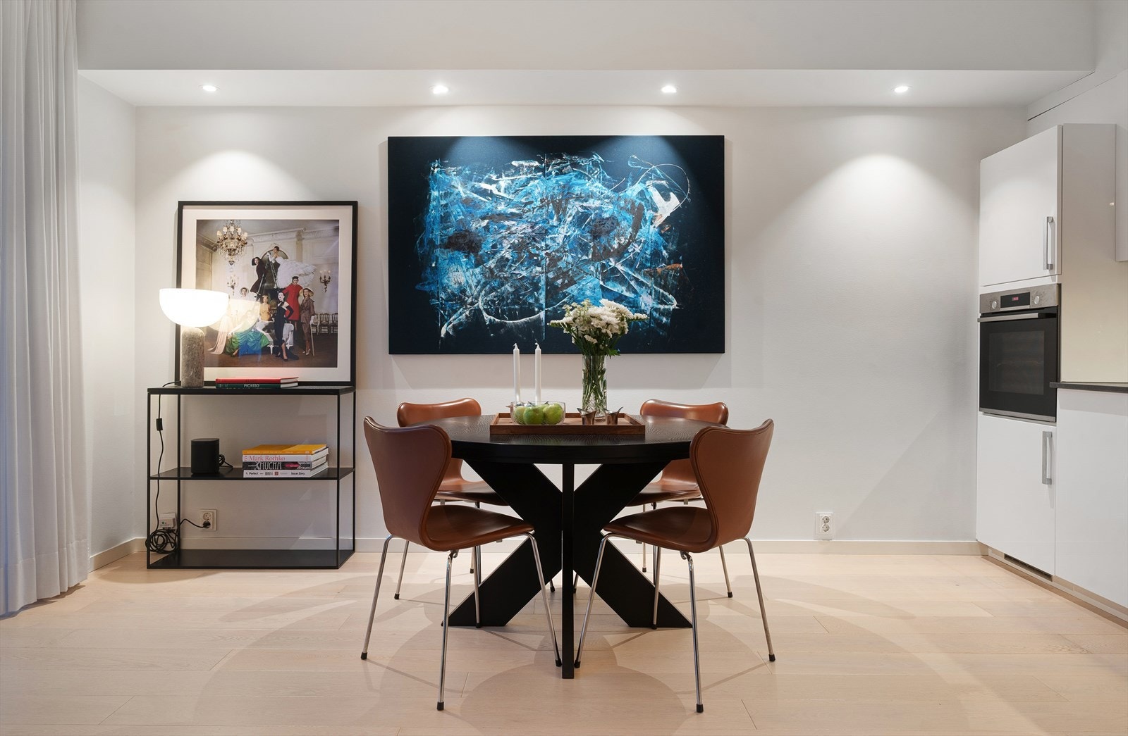 Hyggelig spisegruppe Galleribilde