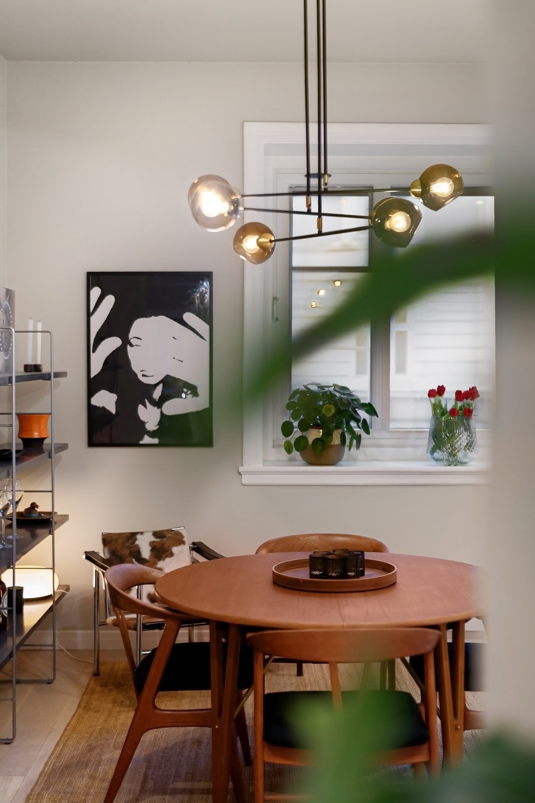 God plass til større spisebord ved kjøkkenet. Galleribilde