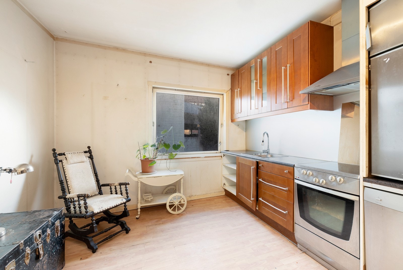 Det medfølger også en bod i kjeller Galleribilde