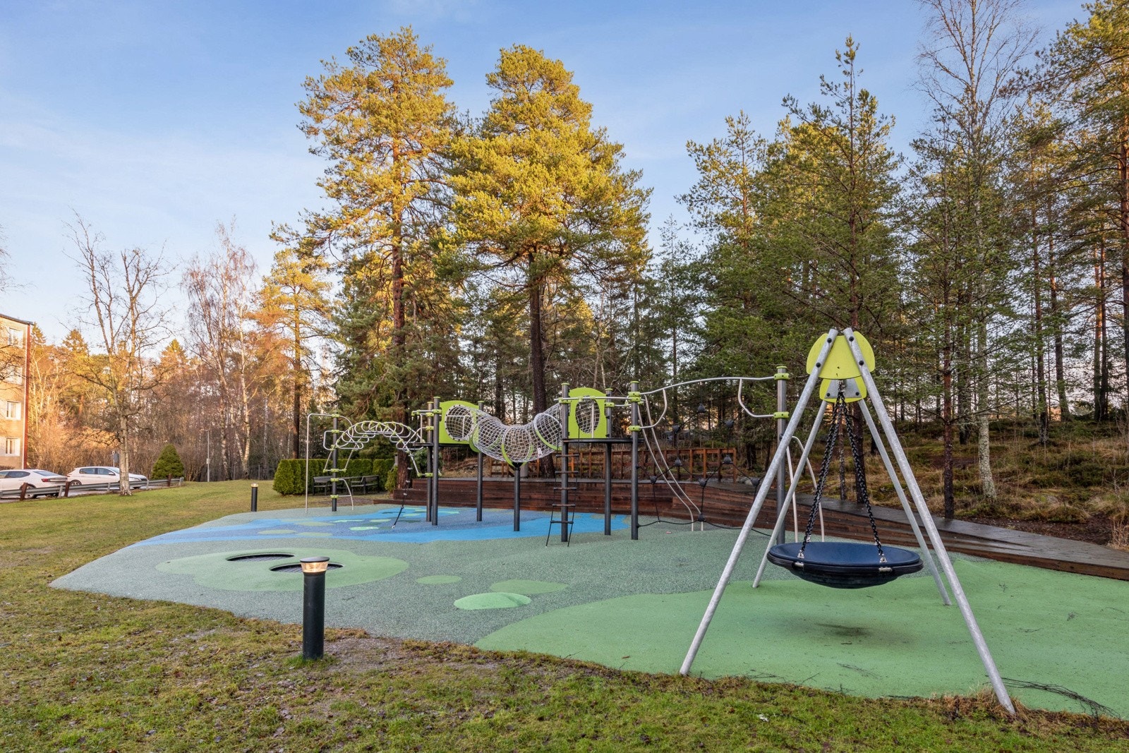 Godt etablerte uteområder rundt leiligheten. Galleribilde