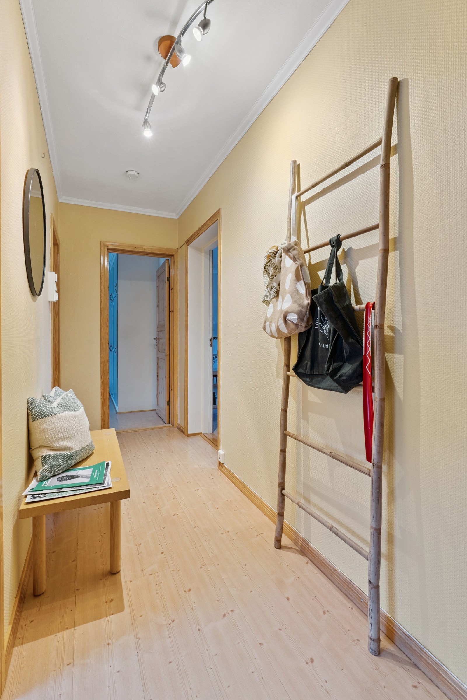 Entréen er et hyggelig rom å ønske venner og familie velkommen. Galleribilde