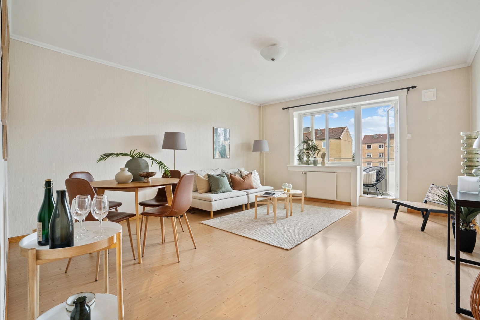 Vinduer og balkongdør ble skiftet i regi av brl. i 2013. Galleribilde