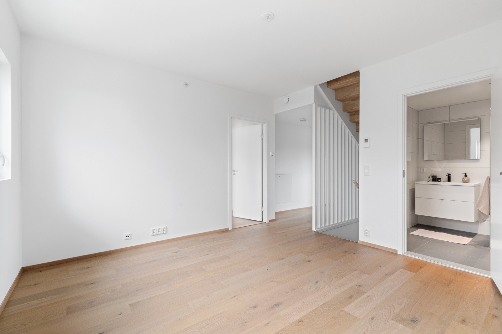 Stue 2 med praktisk adkomst til bad Galleribilde