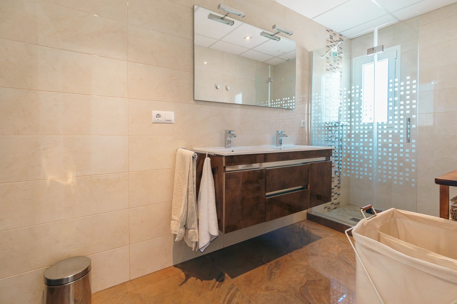 Alle bad med varmekabler Galleribilde