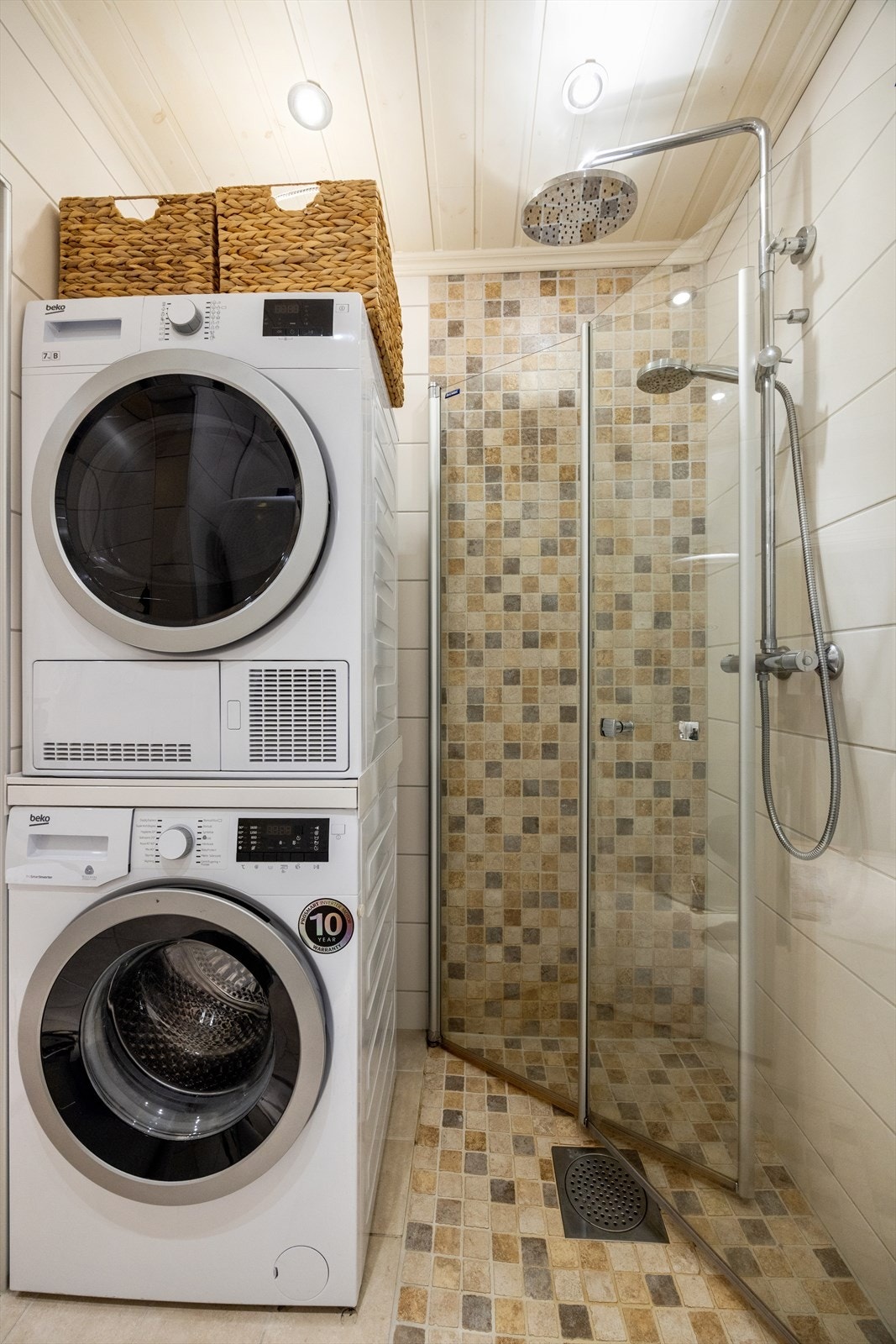 Badet er i likhet med kjøkken oppgradert i 2012. Galleribilde