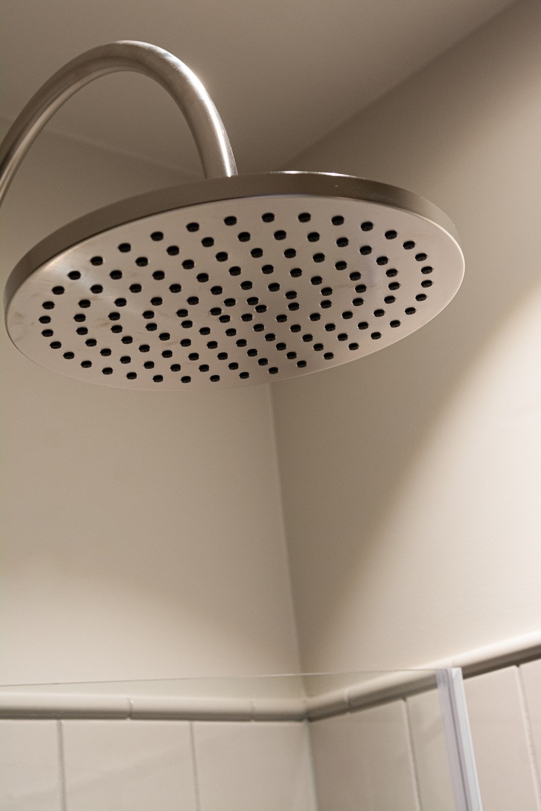 Dette sikrer høyere driftssikkerhet, lavere energiforbruk, redusert plassbruk samt enkel service og vedlikehold, foruten å nevne optimal inneklimastyring Galleribilde