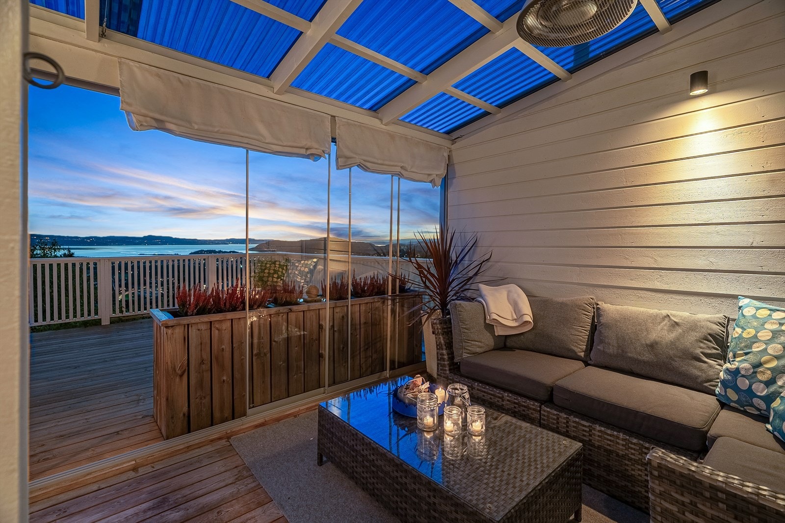 Den innglassede deler er 14,4 kvadratmeter Galleribilde