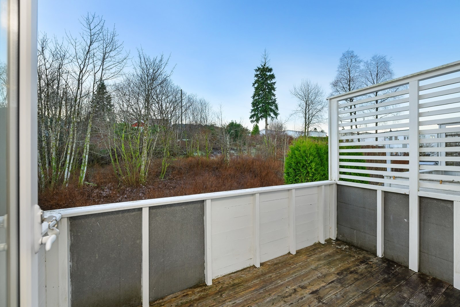 Fra hovedsoverommet finner man en god altan. Galleribilde