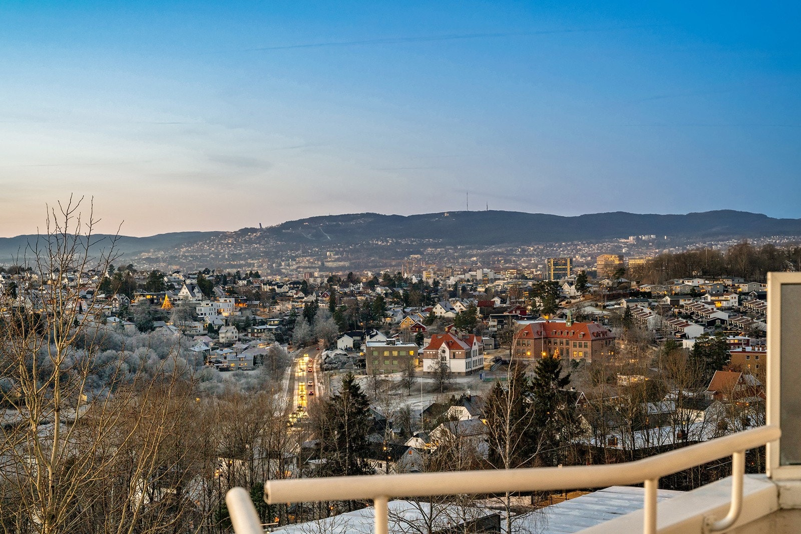 Velkommen til Haakon Tveters vei 53! Presentert av Birgitte Græsholt Galleribilde