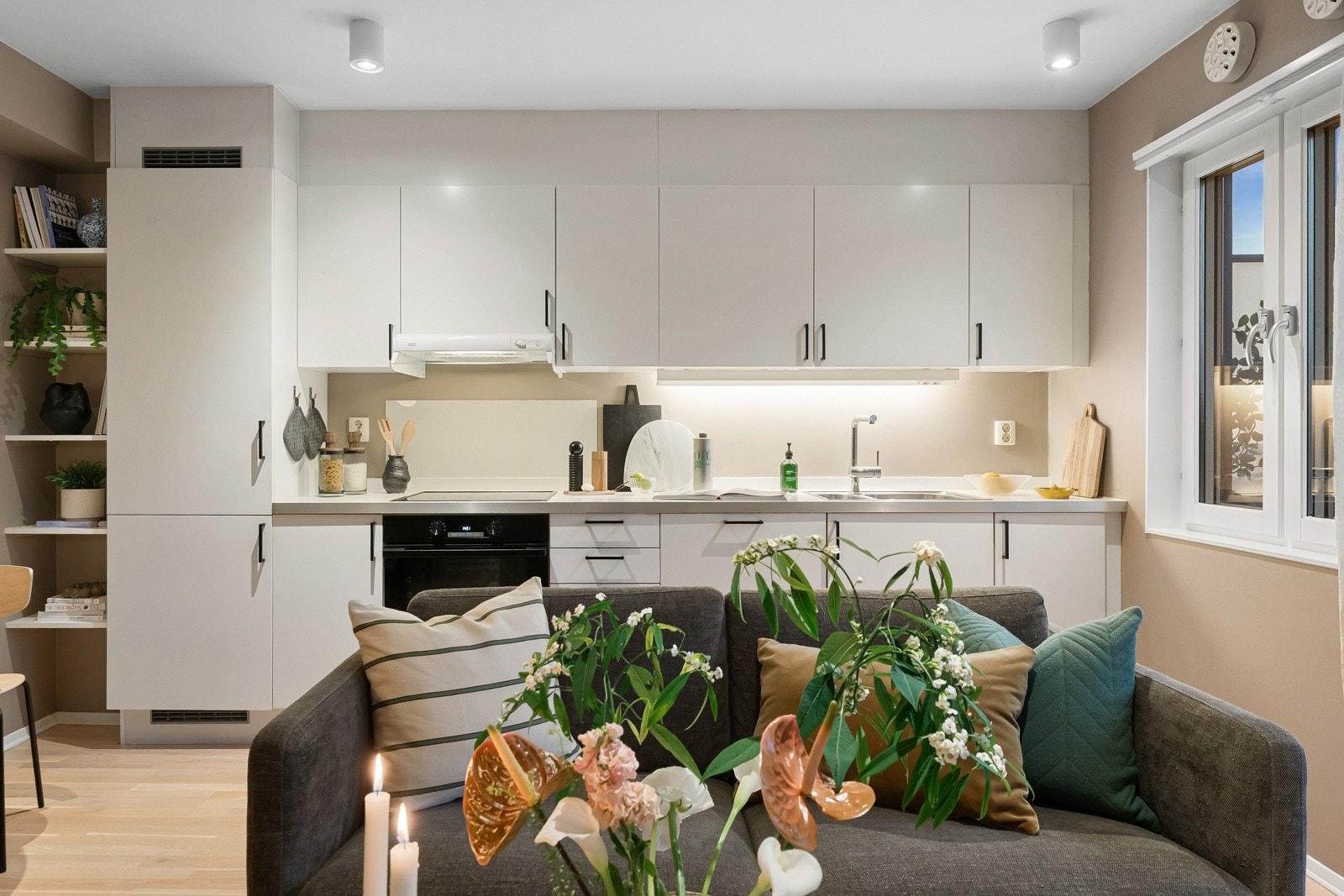 Bygningen ble oppført i 2010, noe som gir god forutsigbarhet for kjøpet Galleribilde