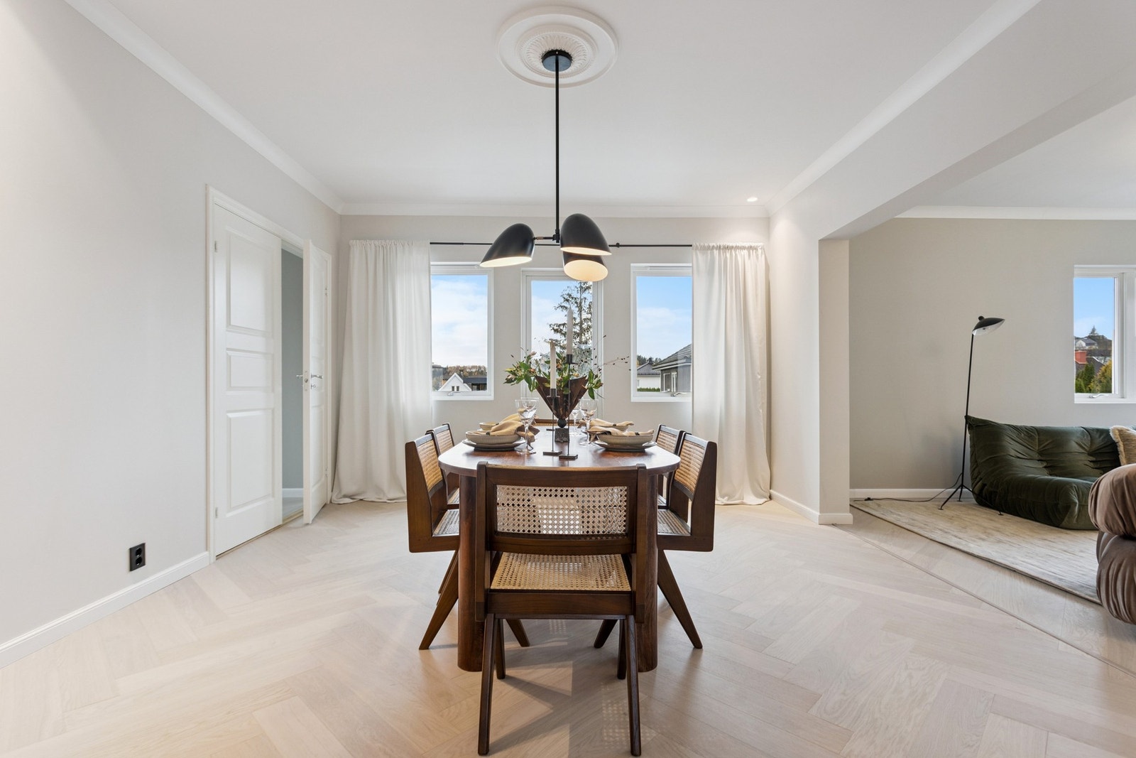 Velkommen til denne lekre tomannsboligen, Dronningens gate 26 | Presentert av eiendomsmegler Petter Tangen v/eiendomsmeglerne avdeling Ringerike Galleribilde