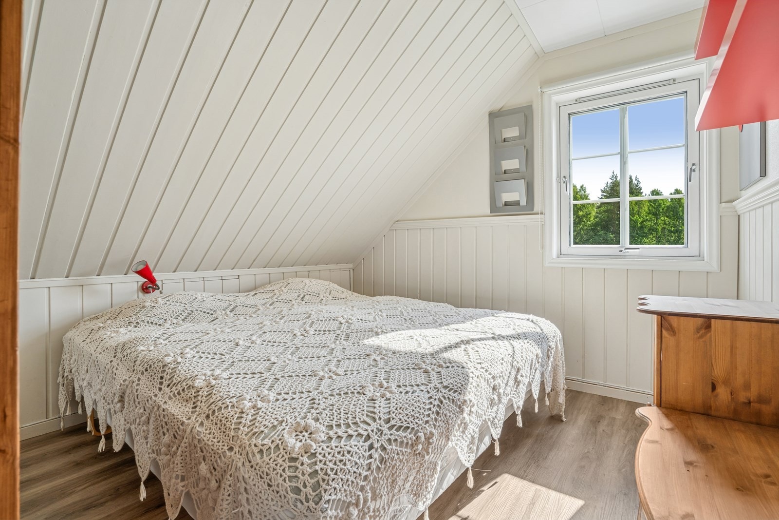 Soverom 4 ligger i boligens loftsetasje. Galleribilde