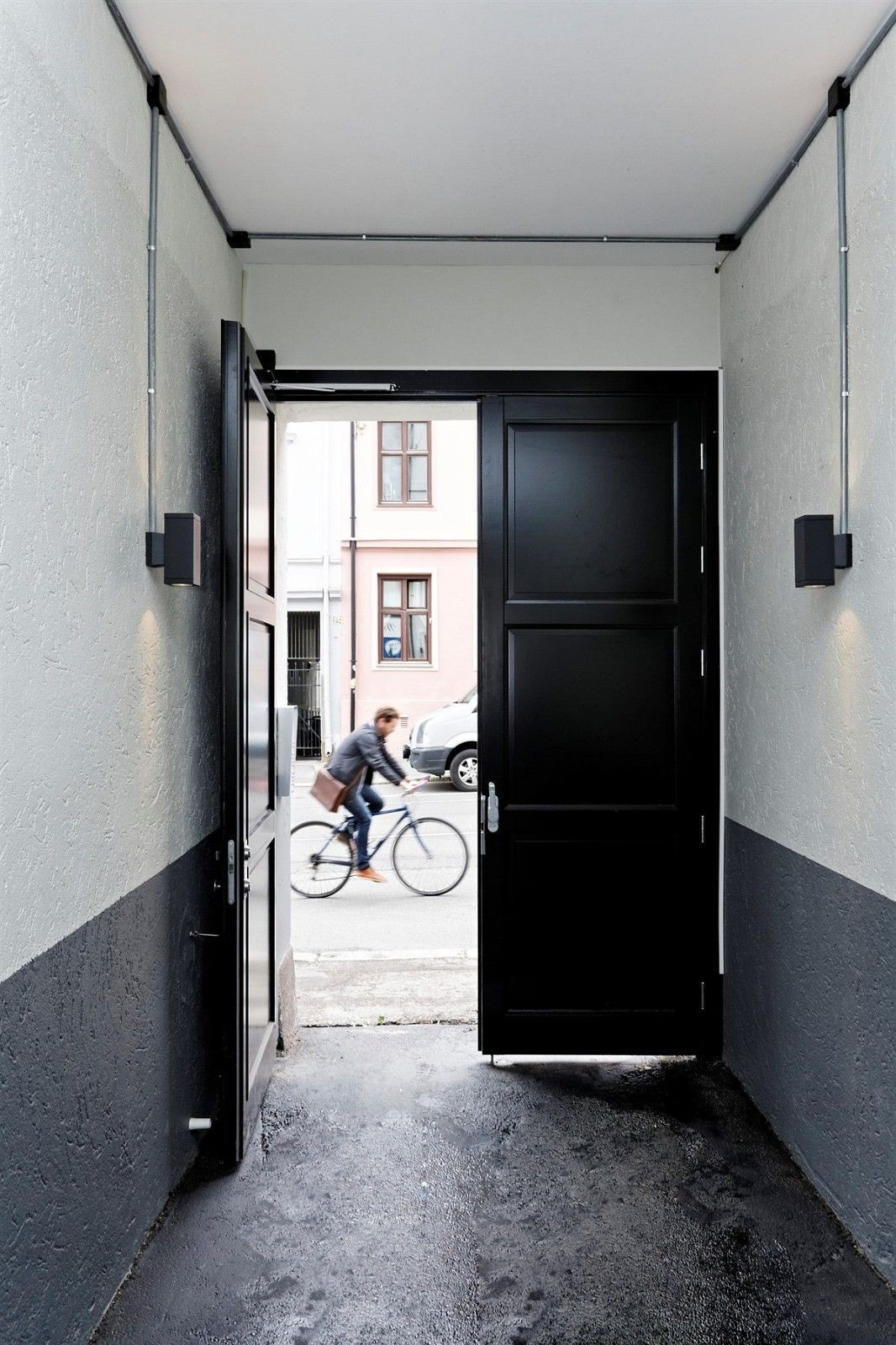 Inngangsparti. Galleribilde