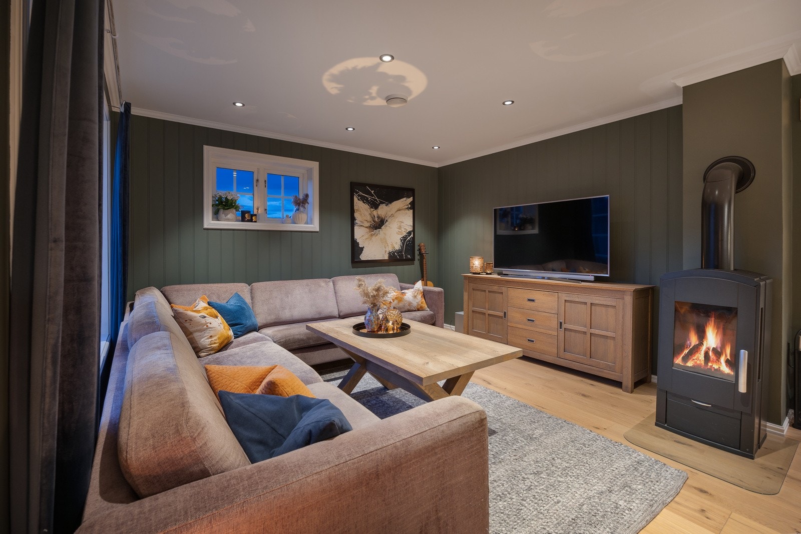 Herlig kvedsstemning i stuen. Galleribilde