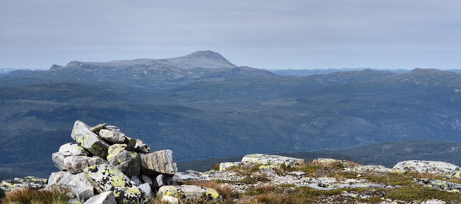 Private områdebilder fra selger. Utsikt mot Gaustatoppen. Galleribilde