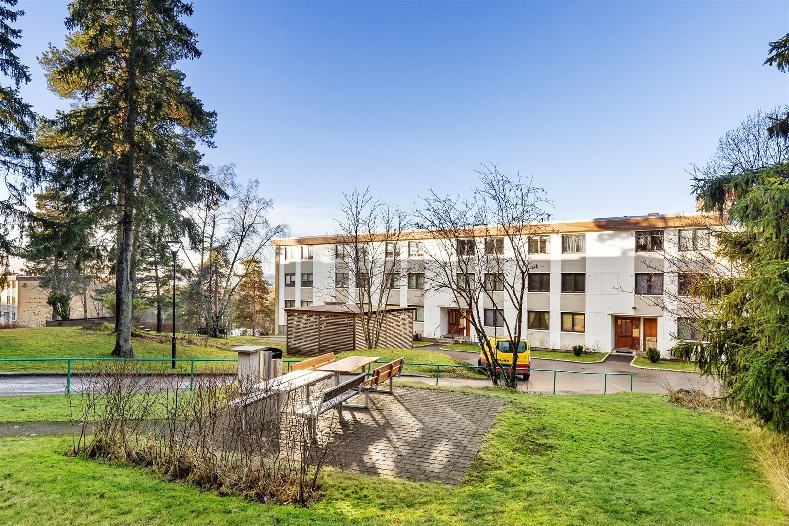 Borettslaget har flotte opparbeidede utearealer. Galleribilde