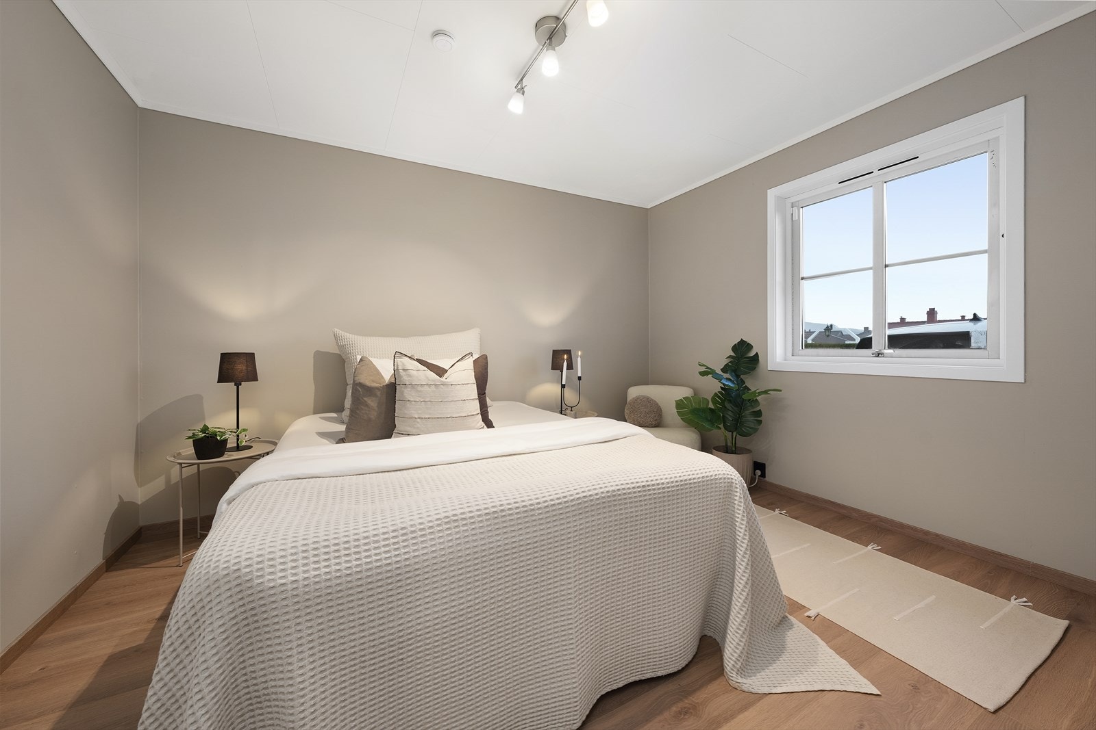 Soverom ll Galleribilde