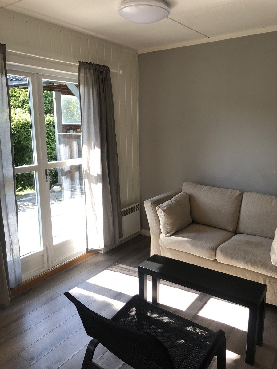 Utgang til overbygd uteplass Galleribilde