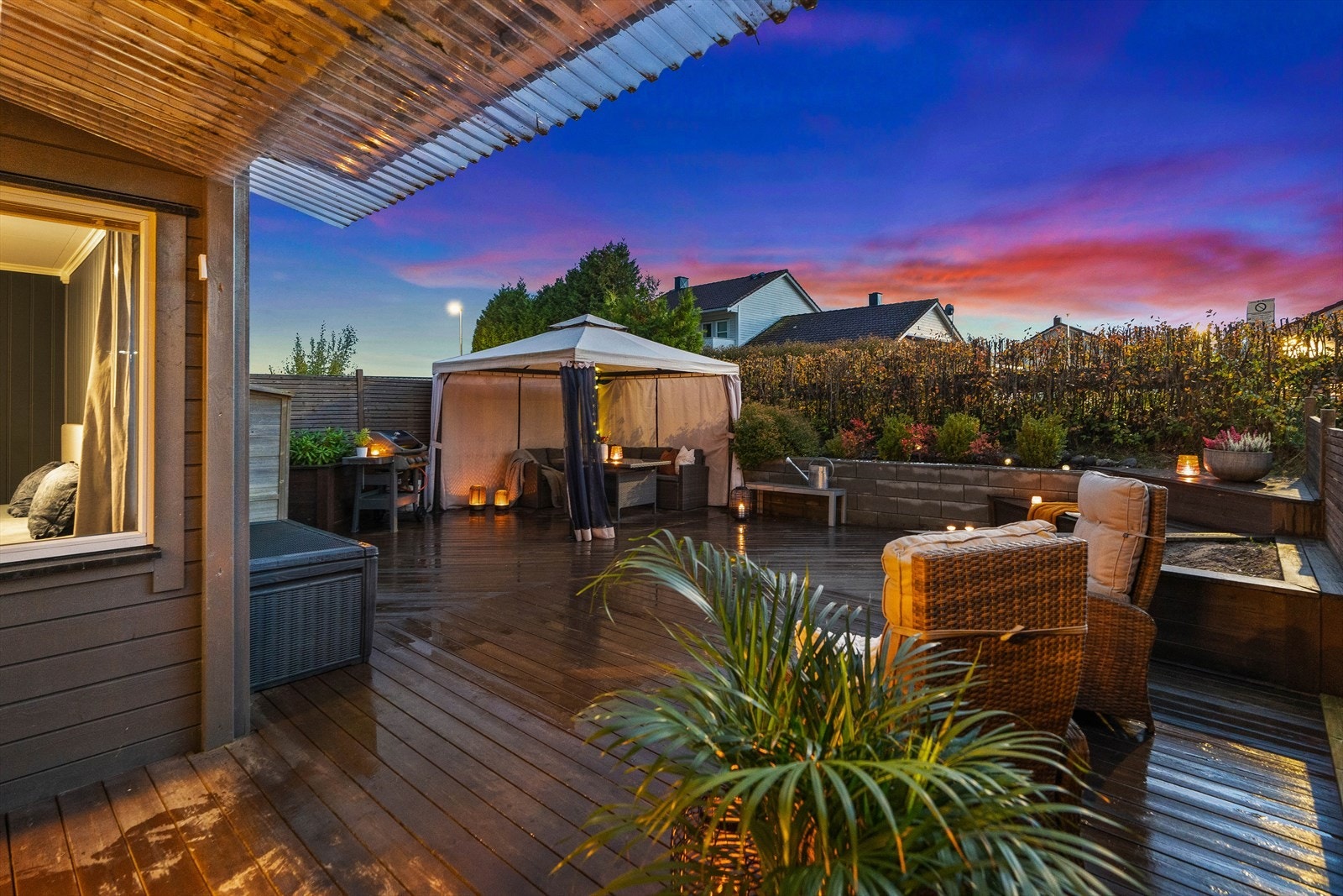 Dette er en flott halvpart av en tomannsbolig, beliggende i et familievennlig og rolig område. Galleribilde