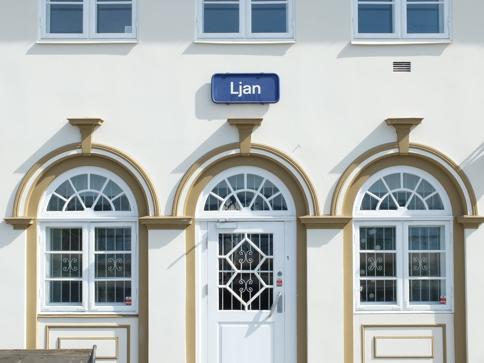 Ljan togstasjon Galleribilde