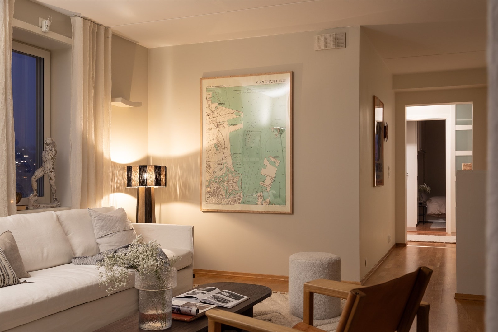 Tv & bredbånd via Telenor er inkludert i felleskostnadene og kostnader tilknyttet vann og fjernvarme avregnes a-konto. Galleribilde