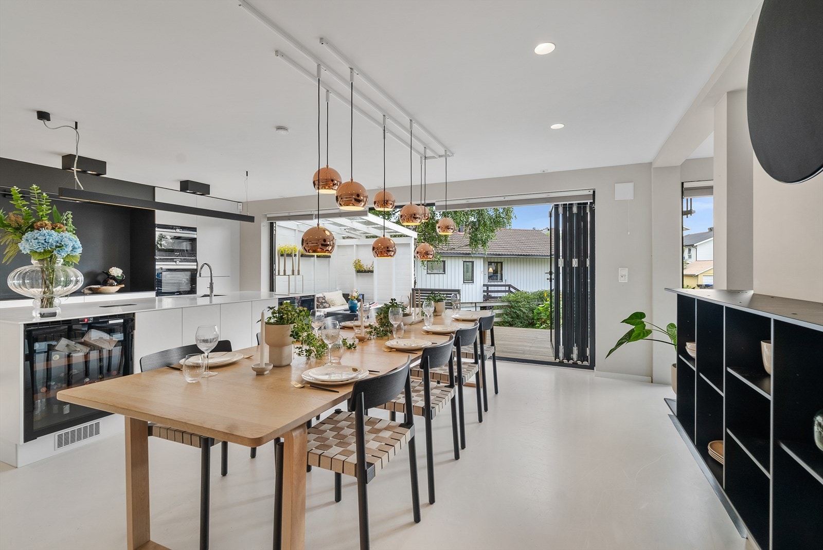 De fleste rom i etasjen ble oppmalt i 2025 - og har gjennomgående delikate fargevalg. Galleribilde