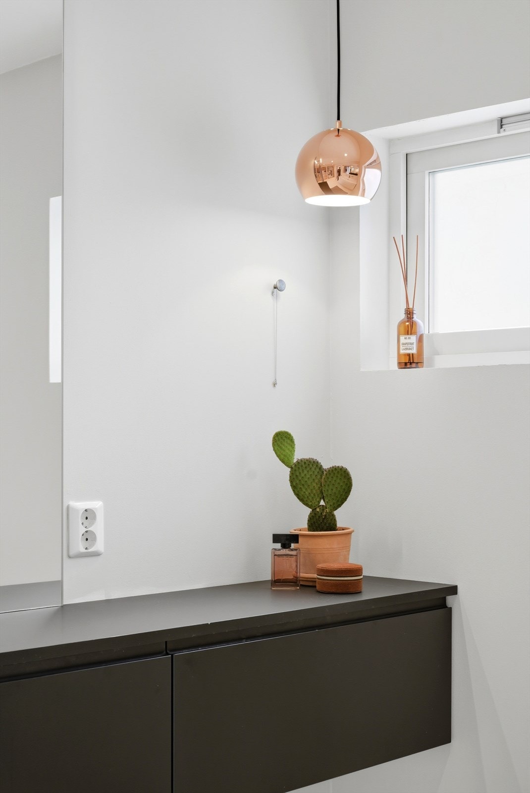 Baderomsdetalj. Galleribilde