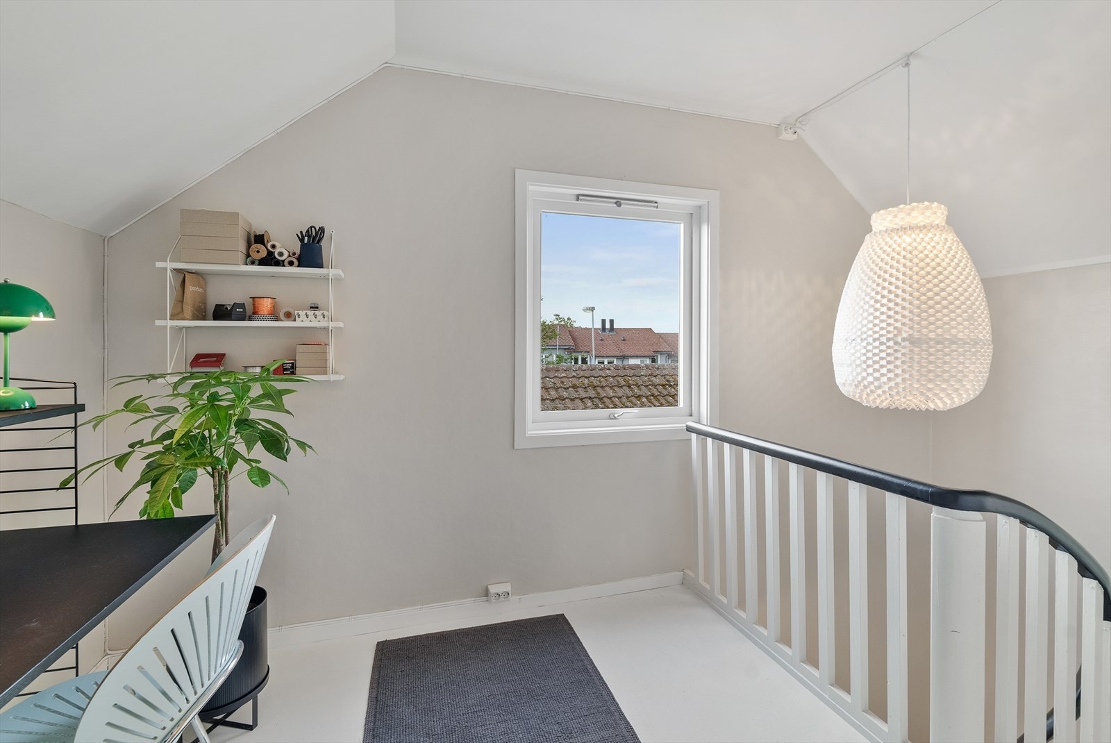 I trappeoppgangen er det i dag etablert et hjemmekontor. Galleribilde