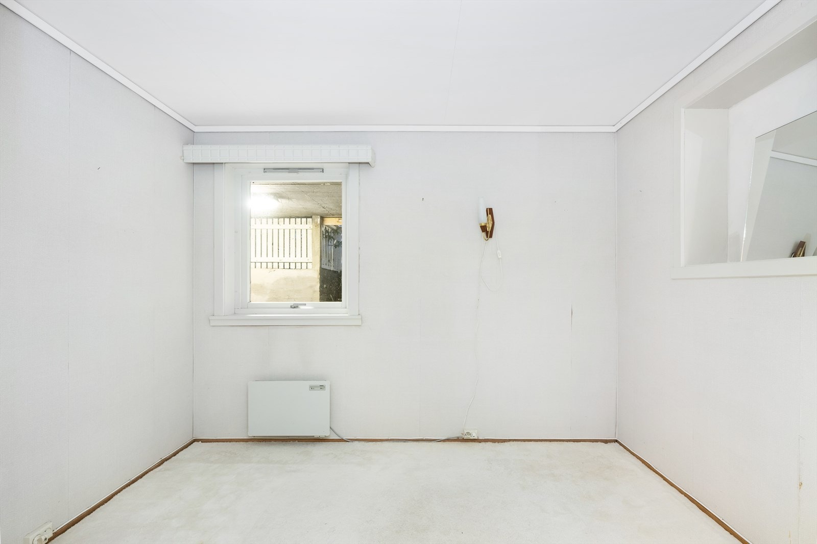 Kjellerbod. Galleribilde