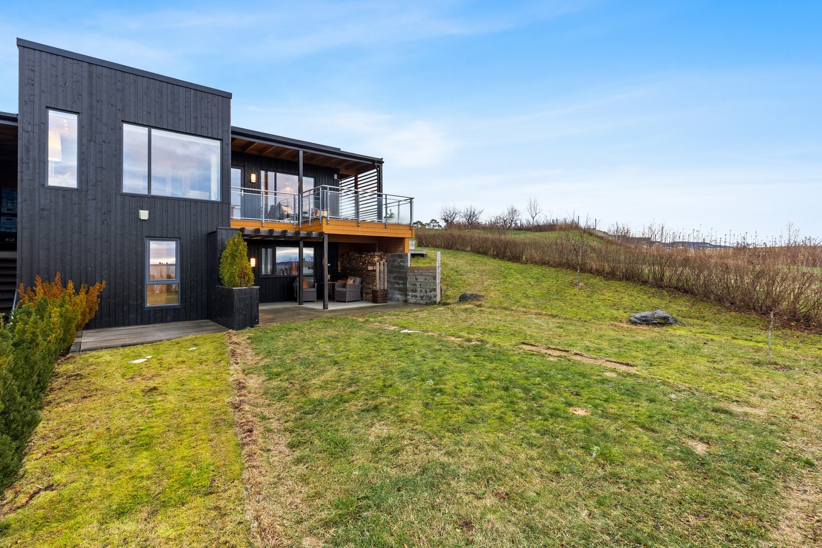 Stort uteområde. Galleribilde