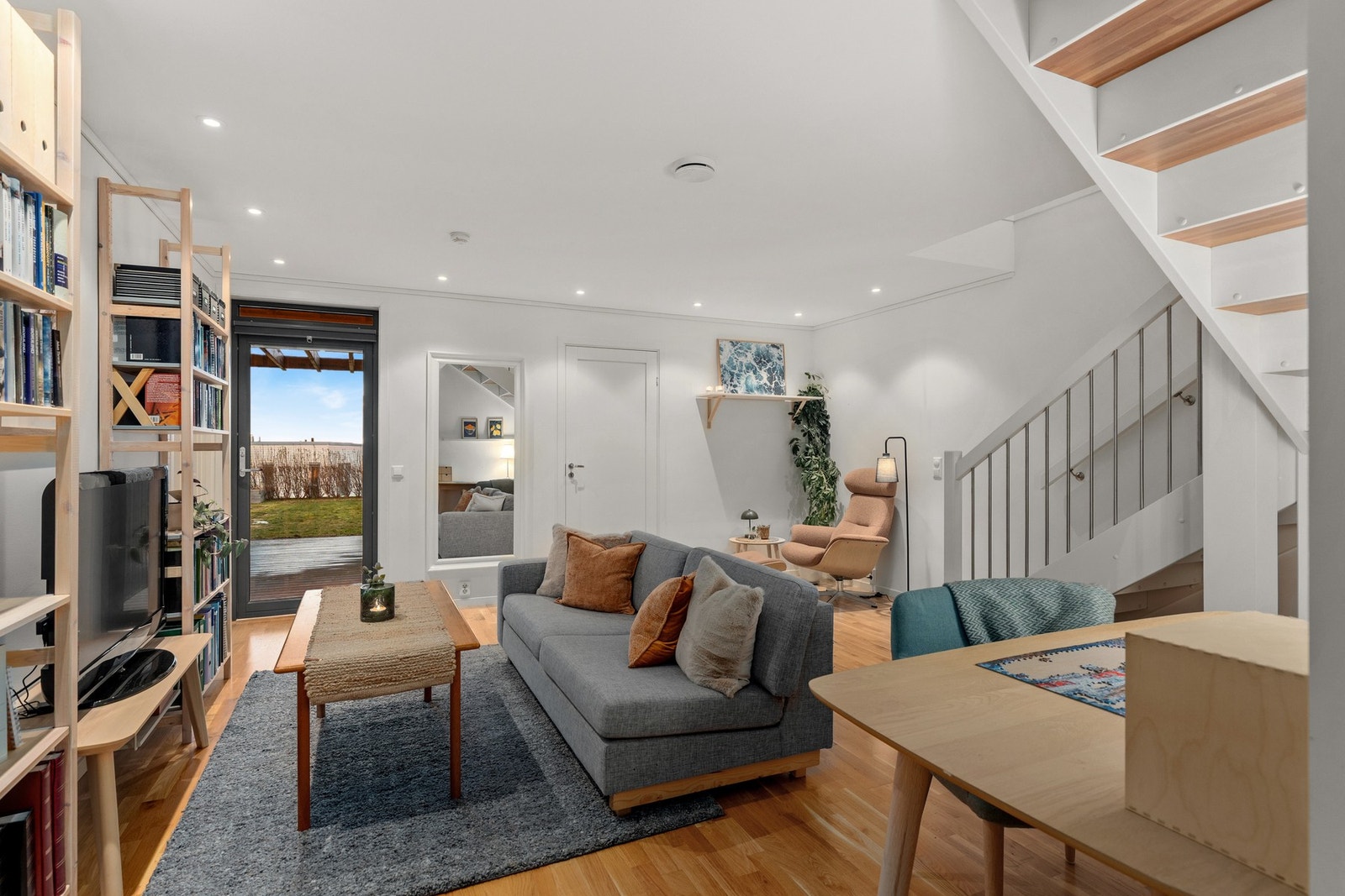 I sokkel har du stue/oppholdsrom på 28 kvm. Galleribilde