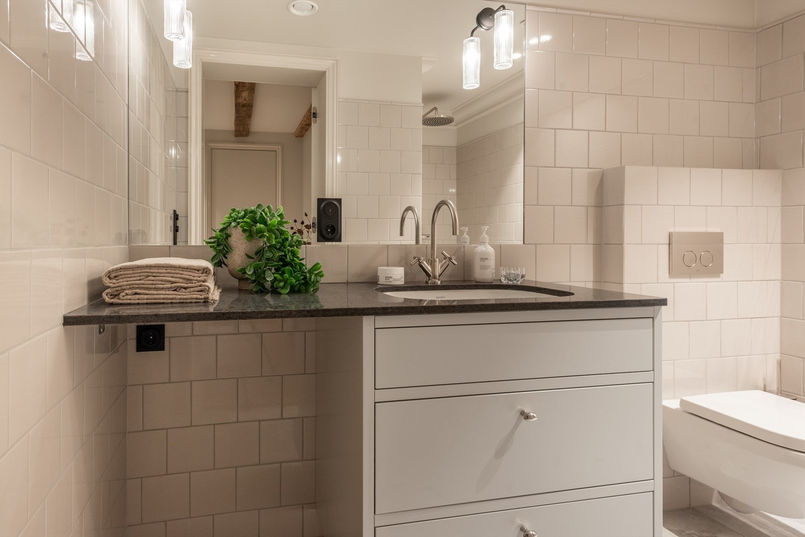 Lekre fliser av type Evolution Gris Chiaro 15×15 Galleribilde