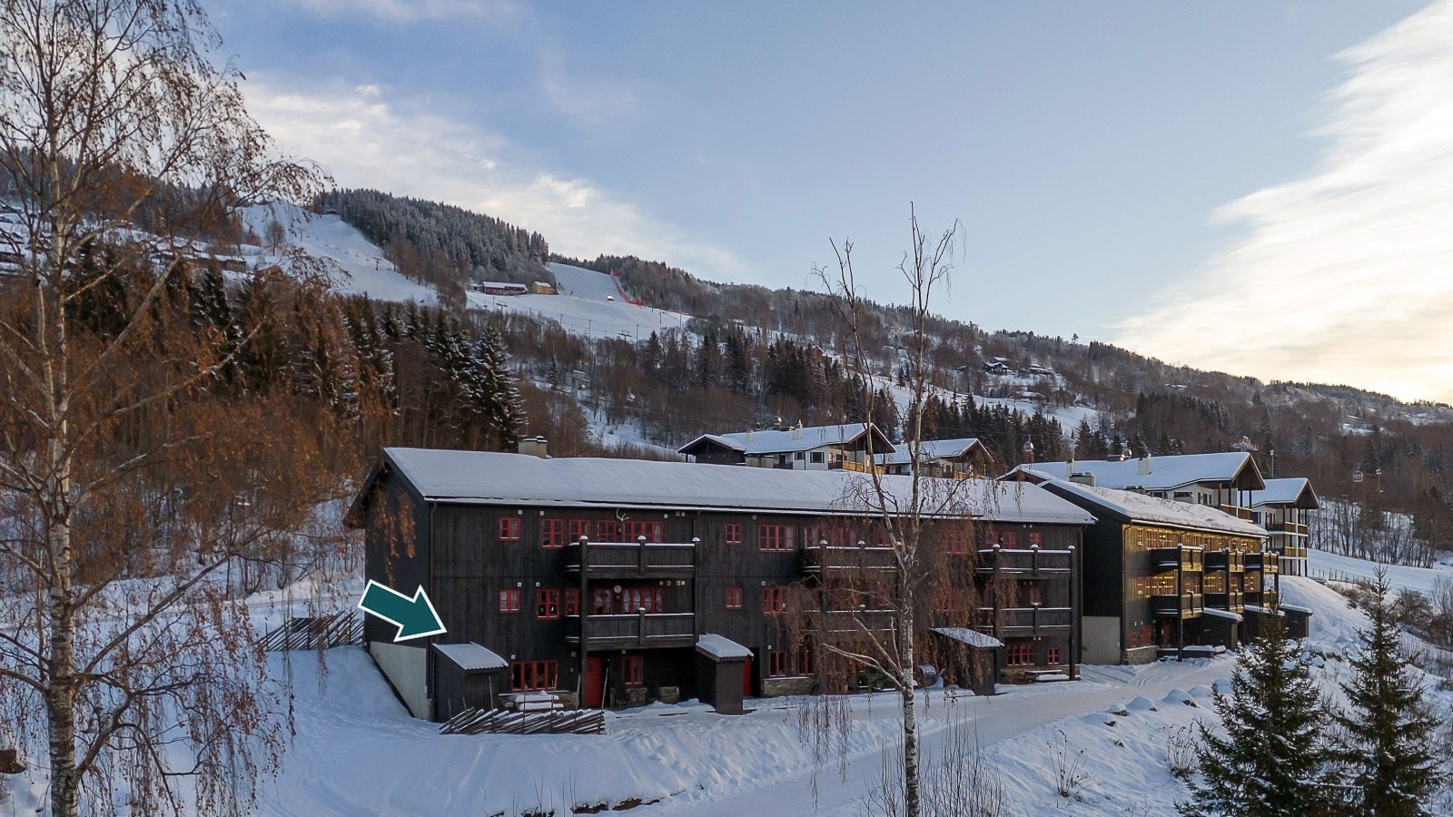 DNB Eiendom v/Martin Slåttholm Sønsteli har gleden av å presentere Nordlia 40A! Galleribilde