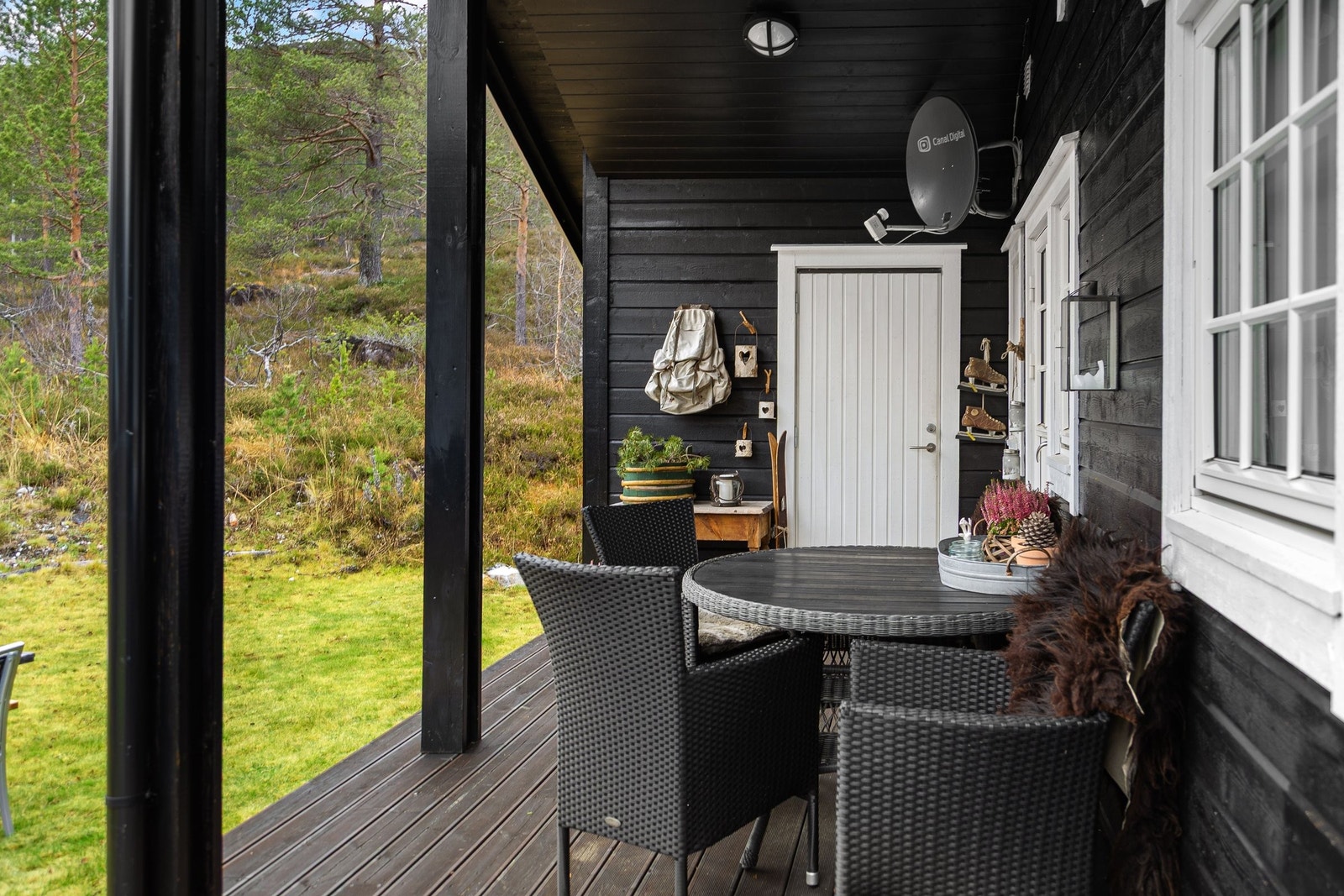 Overbygget terrasse - inngang isolert bod Galleribilde