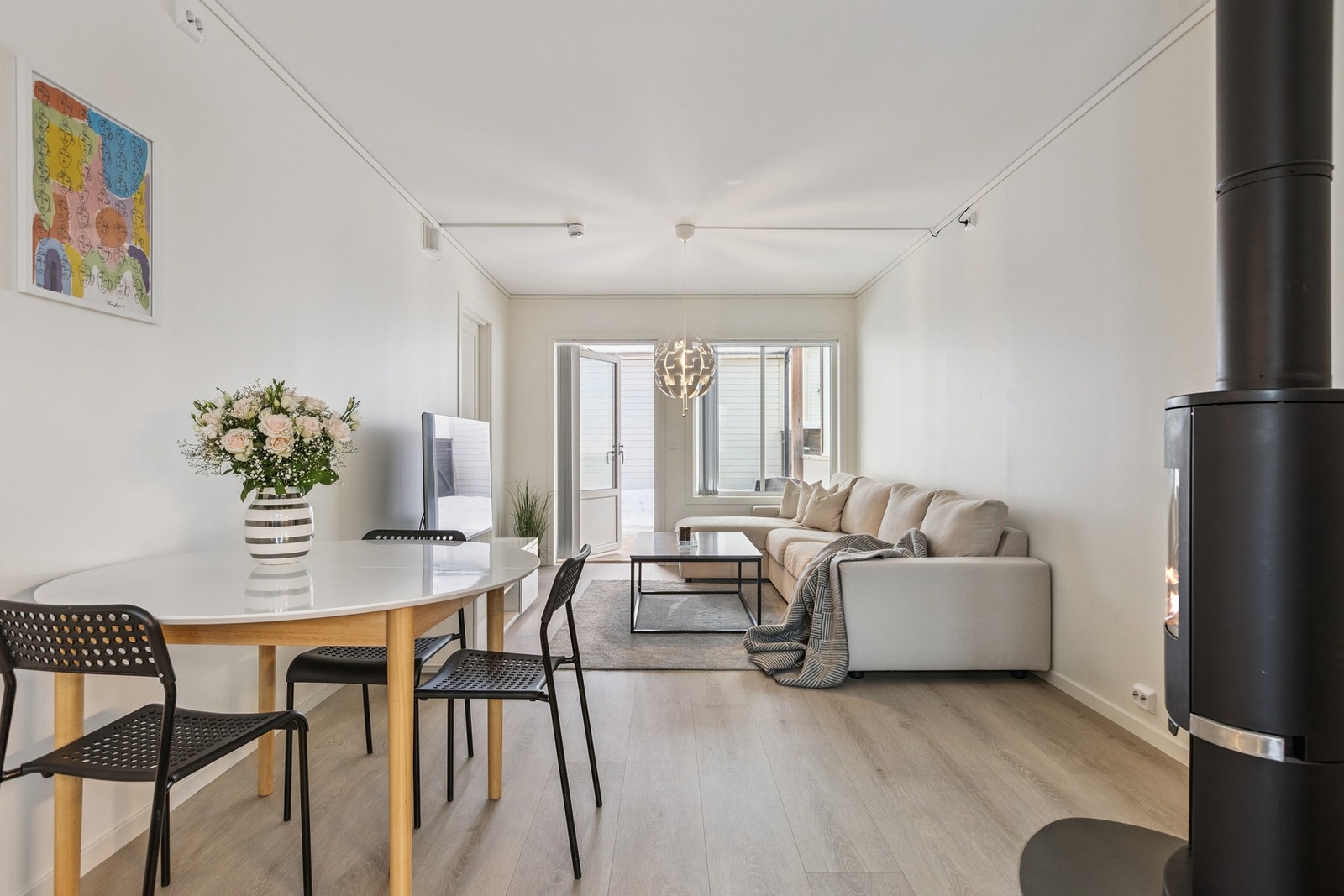 Stue/kjøkken Galleribilde