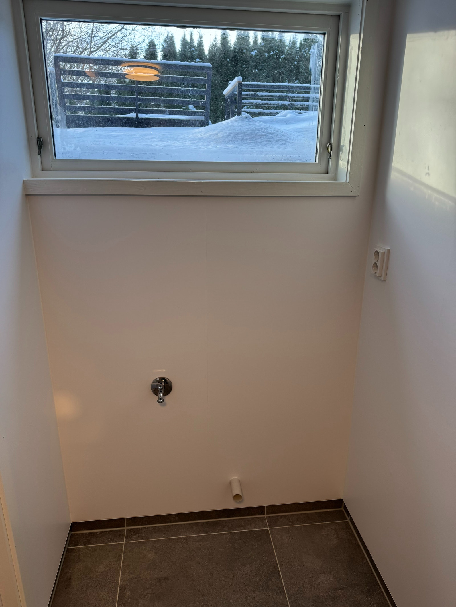 Opplegg og plass til vaskemaskin Galleribilde